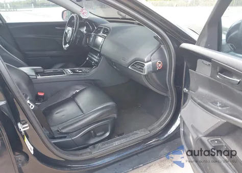 2018 Jaguar Xe 25T Premium from USA, damaged, VIN SAJAD4FX4JCP31701